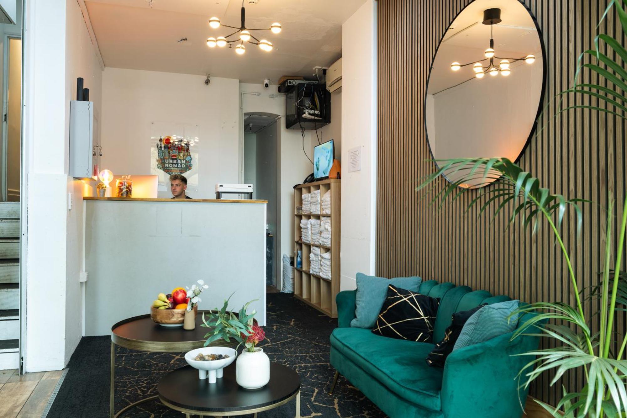 Urban Nomad Potts Point - 18 To 39 Only Hostel Sydney Luaran gambar