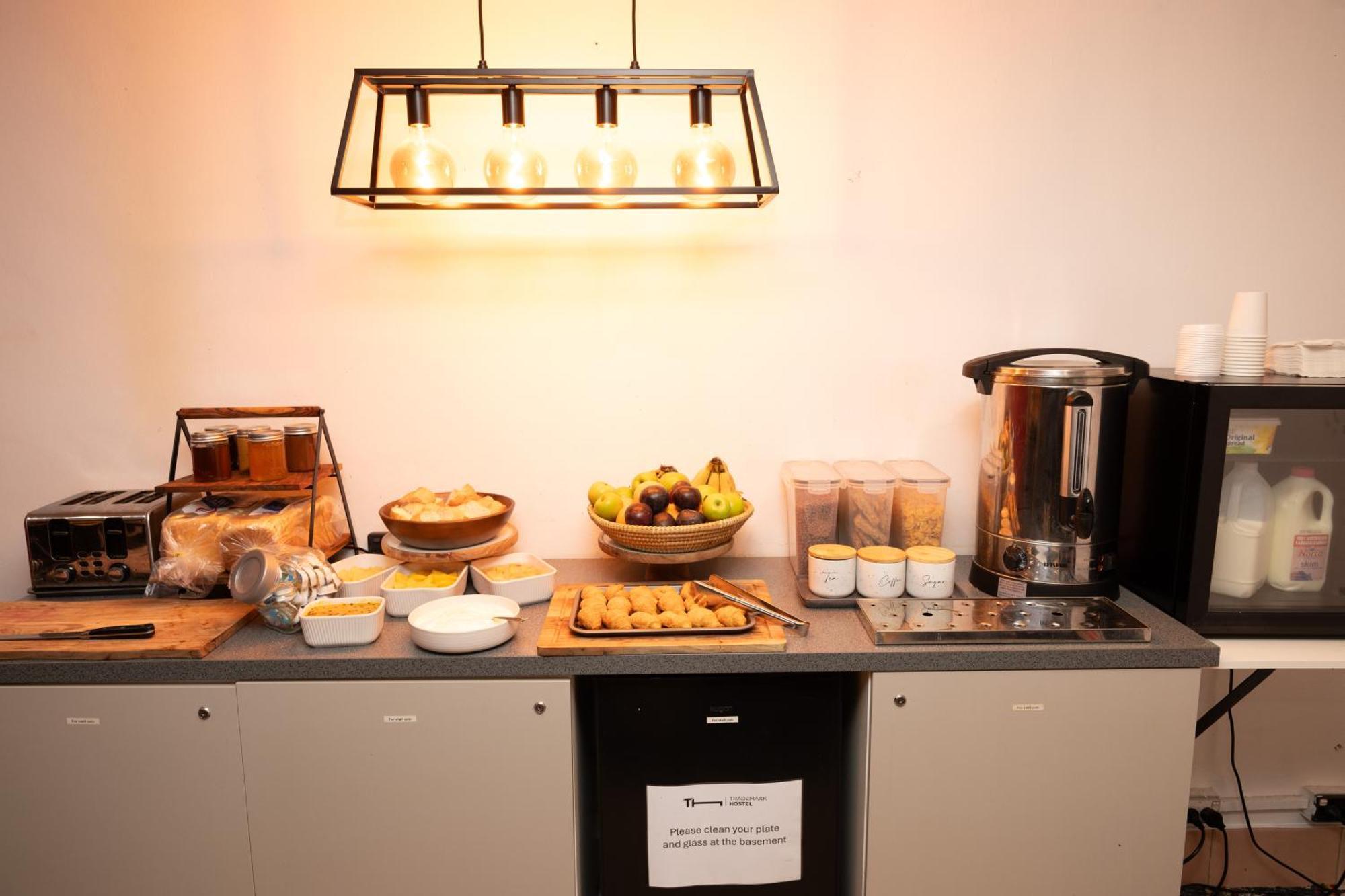 Urban Nomad Potts Point - 18 To 39 Only Hostel Sydney Luaran gambar