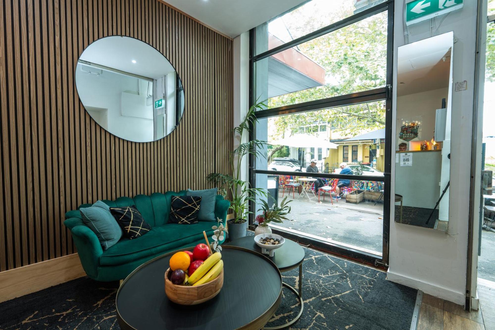 Urban Nomad Potts Point - 18 To 39 Only Hostel Sydney Luaran gambar
