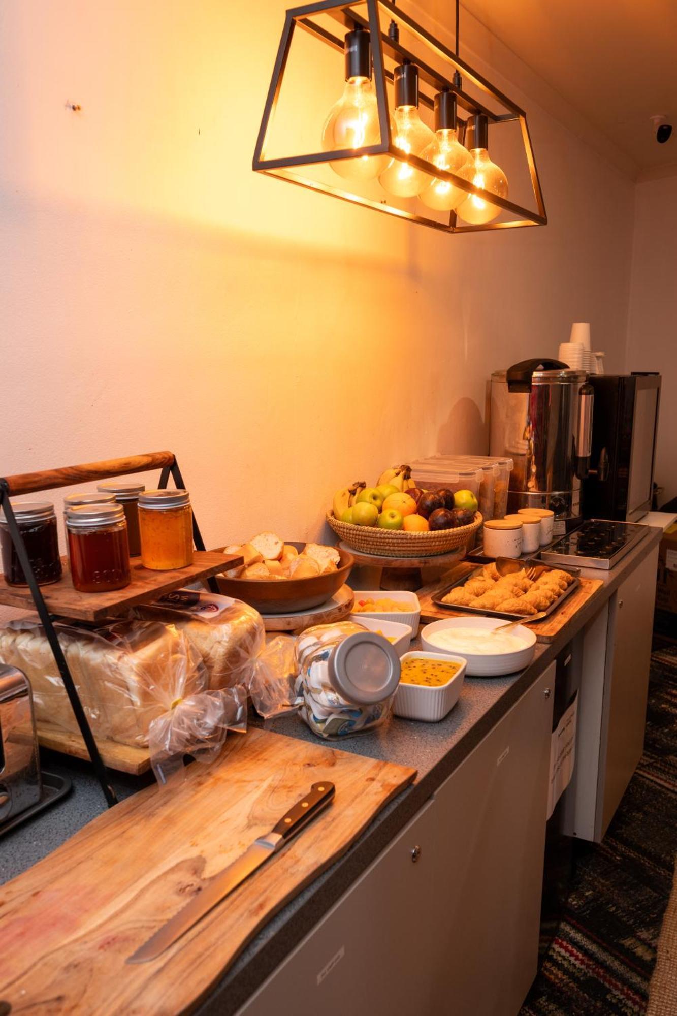 Urban Nomad Potts Point - 18 To 39 Only Hostel Sydney Luaran gambar