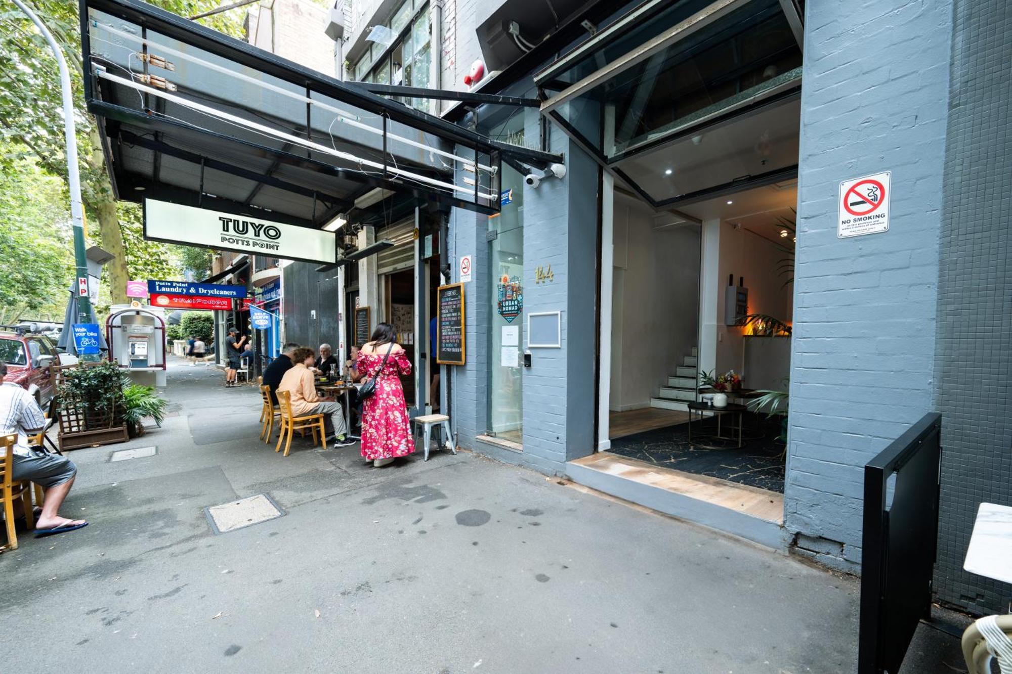 Urban Nomad Potts Point - 18 To 39 Only Hostel Sydney Luaran gambar